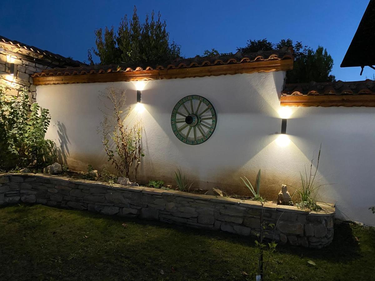 Angliiska Vila Arbanasi Ngoại thất bức ảnh