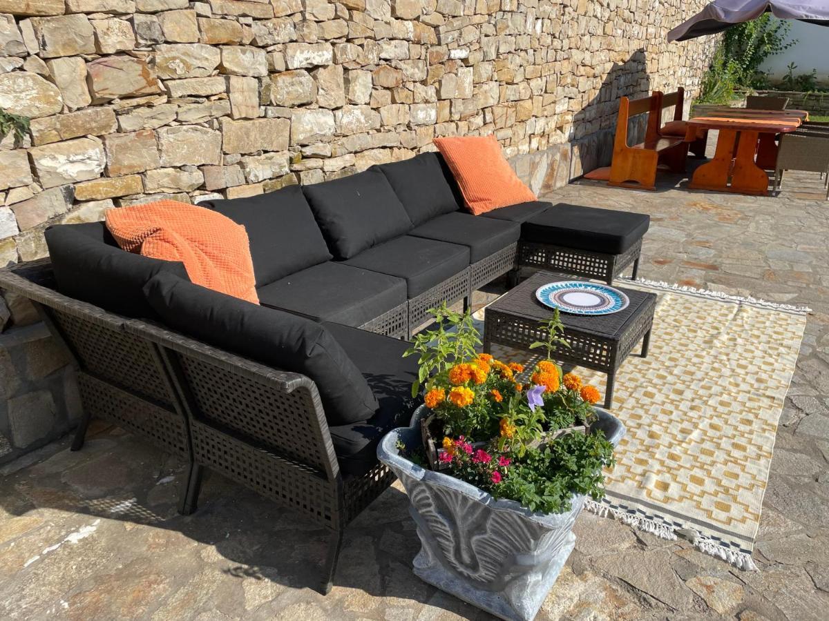 Angliiska Vila Arbanasi Ngoại thất bức ảnh
