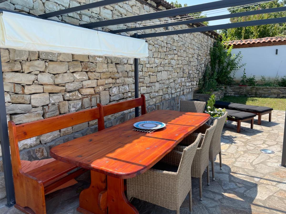 Angliiska Vila Arbanasi Ngoại thất bức ảnh